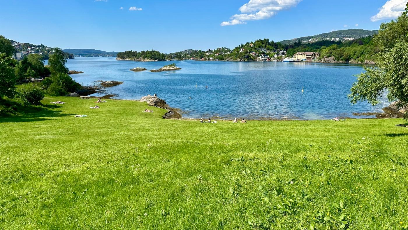 24 minutter å gå til Vollane badeplass.